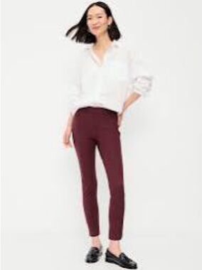 GAP Women’s Pixie Skinny Ankle Pants in Deep Burgundy